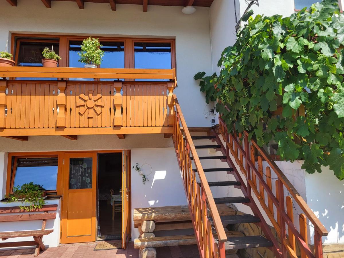 Hotel Privat Nika Závažná Poruba Exterior foto