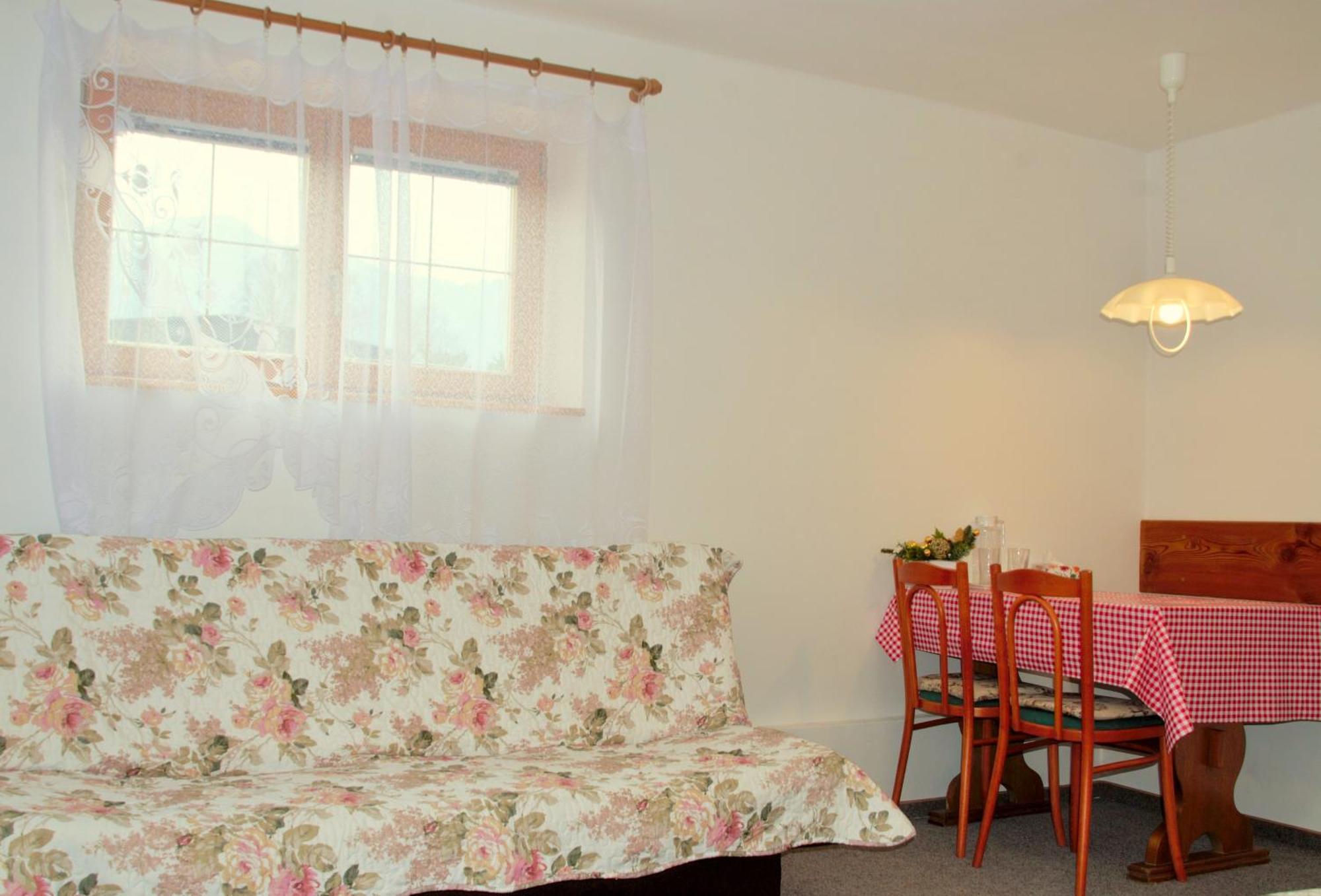 Hotel Privat Nika Závažná Poruba Habitación foto